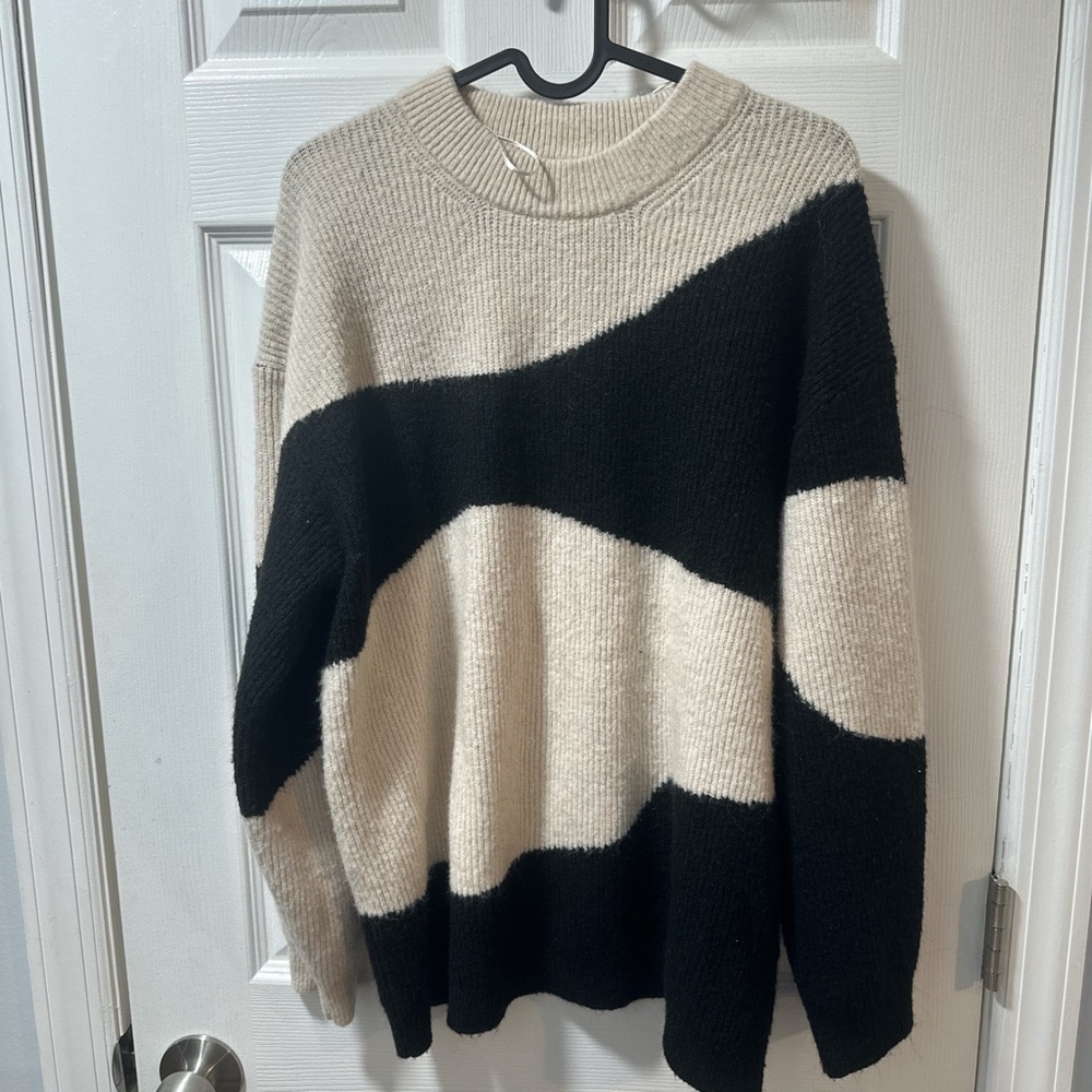 Black and Cream Women's Sweater